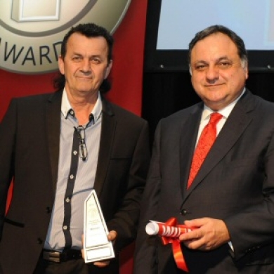 wayne-award-acceptance-2014-lge