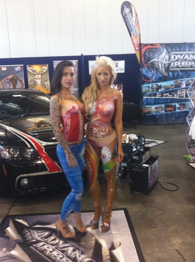 Body Painting at Tattoo show promo