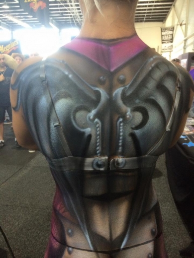 Airbrush body painting - summernats