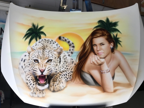 Car bonnet tiger girl