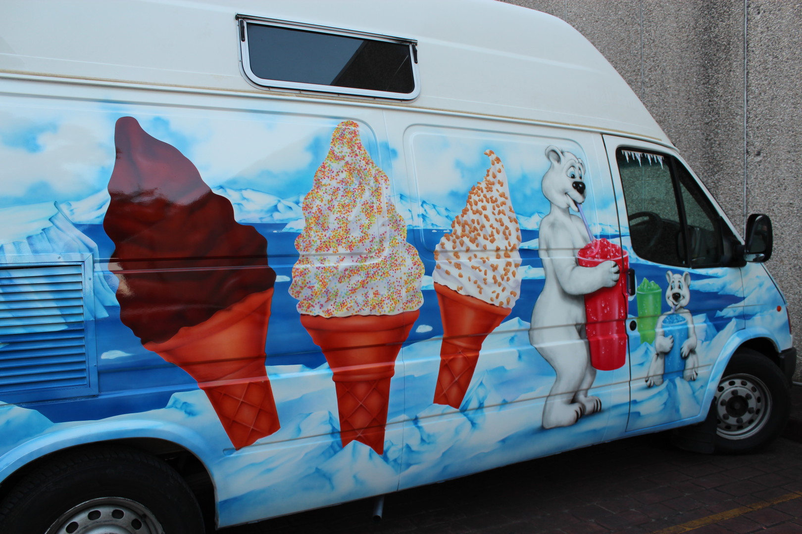 Ice cream van AIRBRUSHED - ice themed
